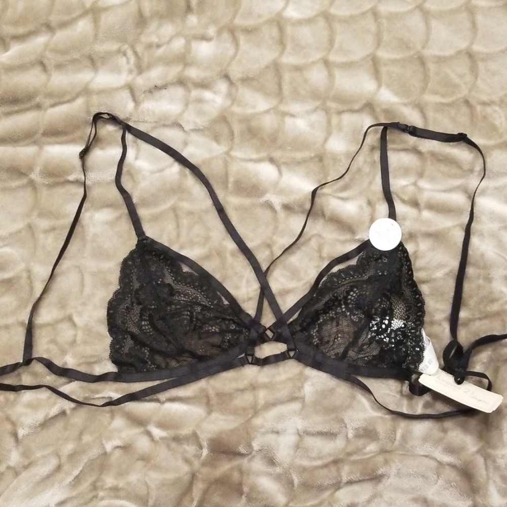 NWT-Forever 21 Black Lace Bralette